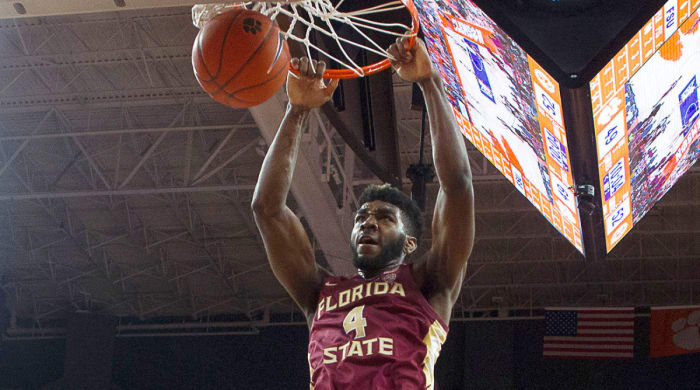 Patrick Williams dunks